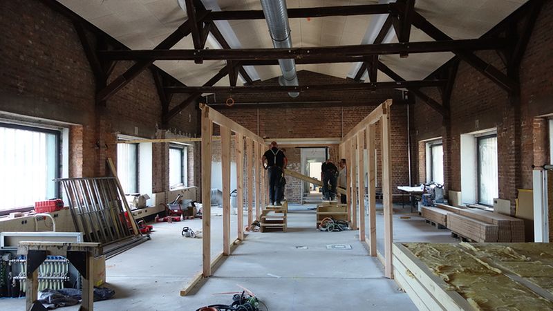 Pirmin Jung Güterbahnhof Remage Boxenmontage. Foto: Pirmin Jung