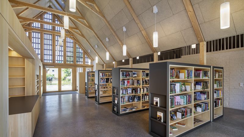 Scheune mit Blick und auf den Eingang, rechts der "Stall". Foto: Stefan Meyer