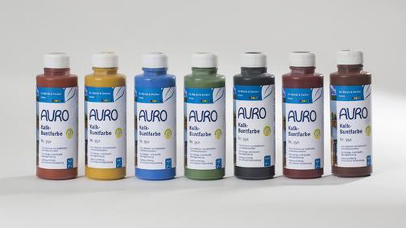 Einige Hersteller bieten für ihre Farben spezielle Abtönfarben an, die die Wirkung allerdings unter Umständen herabsetzen können. (Bild: Auro AG)