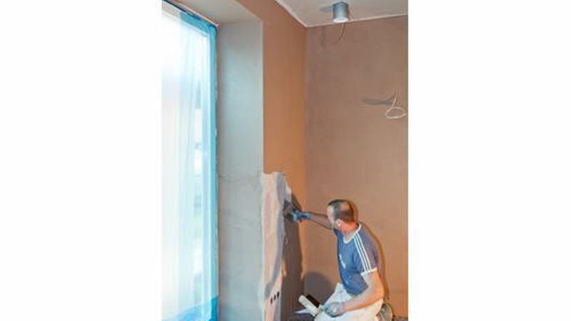 Beim Rotkalksystem basiert die Wirkung auf dem Rohstoff Kalk und der Zugabe von Zeolithen. (Bild: Knauf)