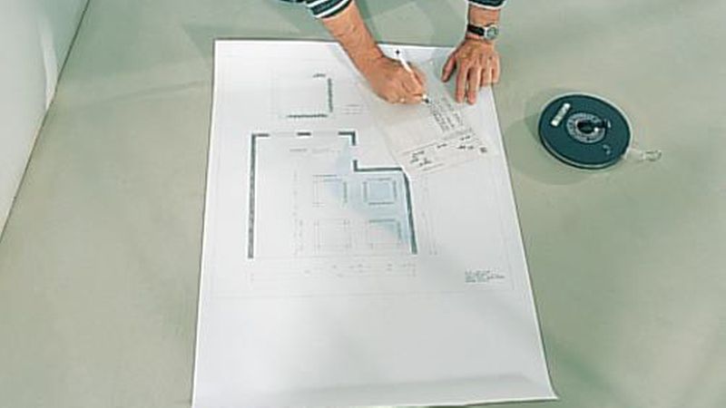 Unbedingt zu empfehlen ist es, die Verlegung von elastischen Bodenbelägen vorab zu planen. (Bild: DLW Flooring)