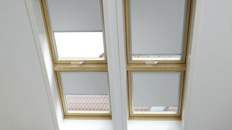 Dachflächenfenster sind in ihrer Lage innerhalb des Gespärres genau zu planen, damit die Sicherheit und der Komfort gewährleistet sind. (Bild: Velux)