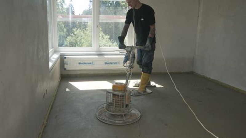 Die Verdichtung der Oberfläche eines Zementestrichs hat keinen Einfluss auf die Trocknungsgeschwindigkeit oder das Trocknungsverhalten.