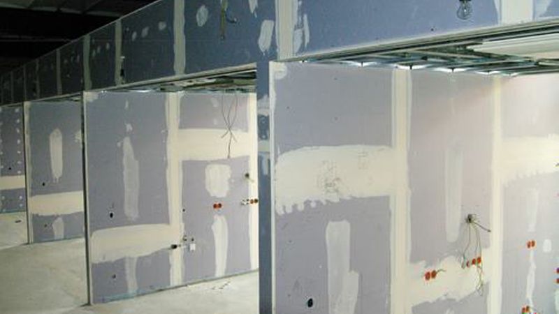 Trockenbauwände als Raumteiler (Bild: Klaus Köpplin)