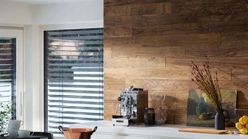 Küchenwand aus dem Designelement Patagonia in Eiche