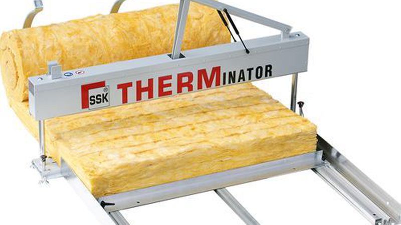 Hier wird per Hebeldruck geschnitten, und zwar bis 240 mm Dicke und 1.200 mm Breite. (Bild: SSK Schrauben Schmidt )