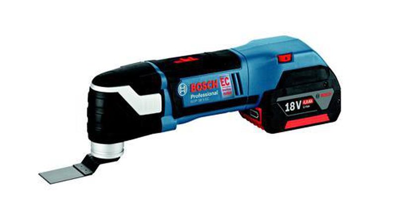 Akku-Multitools bieten modernste Technik wie Lithium-Ionen-Akku und einen bürstenlosen Motor. Sie sind deutlich teurer als kabelgebundene Geräte. (Bild: Bosch)