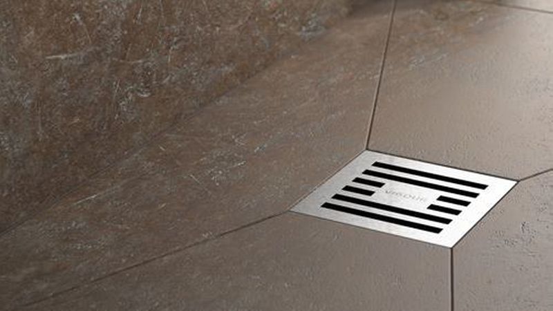 Bei der Punktentwässerung ist die Sorgfalt und Genauigkeit des Fliesenlegers gefragt. Die Bauhöhe des Ablaufs ist hier am größten. (Bild: Vigour GmbH)