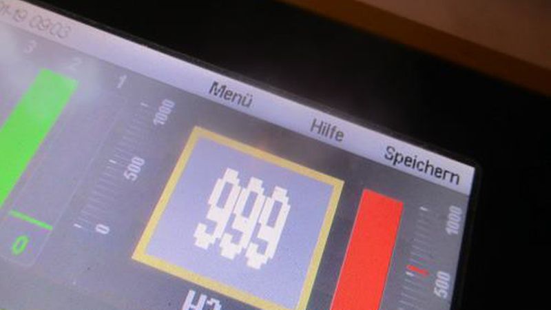 Austretendes Gas erzeugt am Spürgassensor eine akustische und optische Meldung. (Bild: Wolfgang Böttcher)