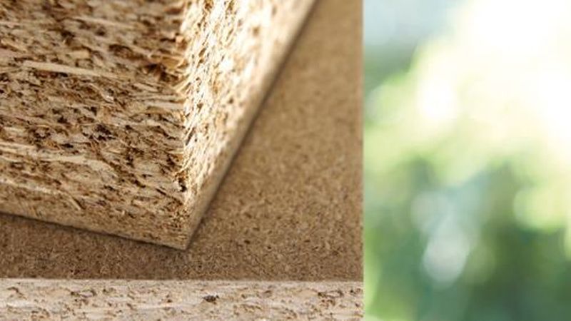 Die Spanplattenoberflächen sind schraub- und lackierbar, die Kanten nicht.