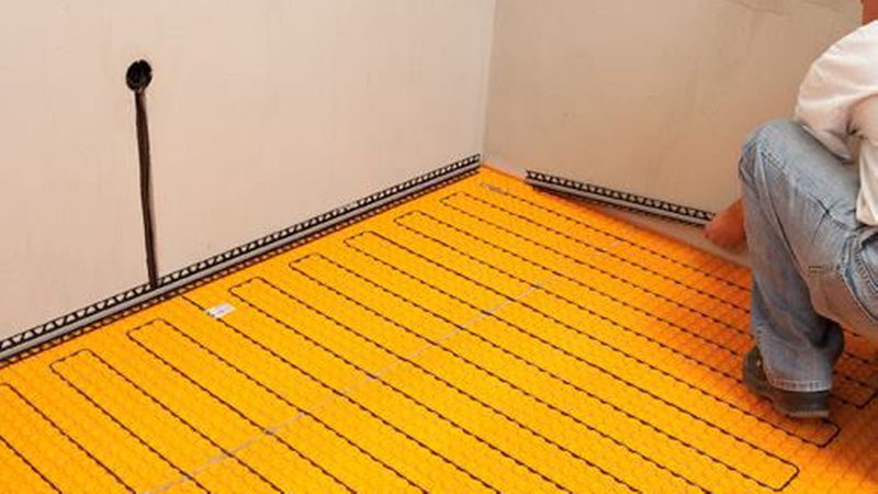 Damit lassen sie sich jedem Fußbodengrundriss und damit den genauen Wünschen des Bauherren anpassen. (Bild: Schlüter)