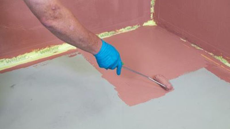 Mit Kontrastfarben gehen Sie bei der Verwendung von Polymerabdichtungen auf Nummer sicher. (Bild: SG Weber)