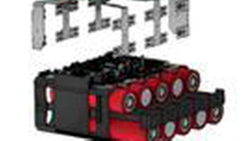 Die Zunahme an Leitung bei Ladekapazität und Spannung wird mit mehr Akkuzellen und dadurch mehr Gewicht erkauft. (Bild: Milwaukee)