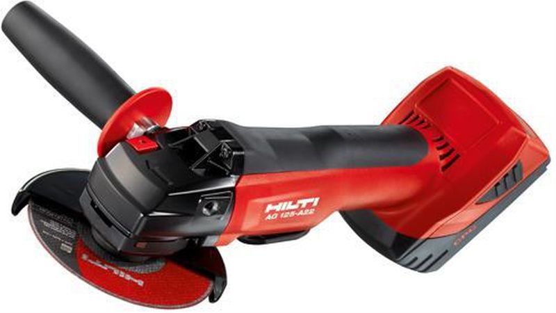 Ein Einhandwinkelschleifer reicht für alle Anwendungen im Innenausbau völlig aus. (Bild: Hilti)