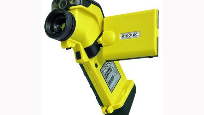 Mit modernen Thermografie-Geräten lässt sich die Abkühlung im Bereich der Leckage sehr genau und eindeutig orten. (Bild: Trotec GmbH)