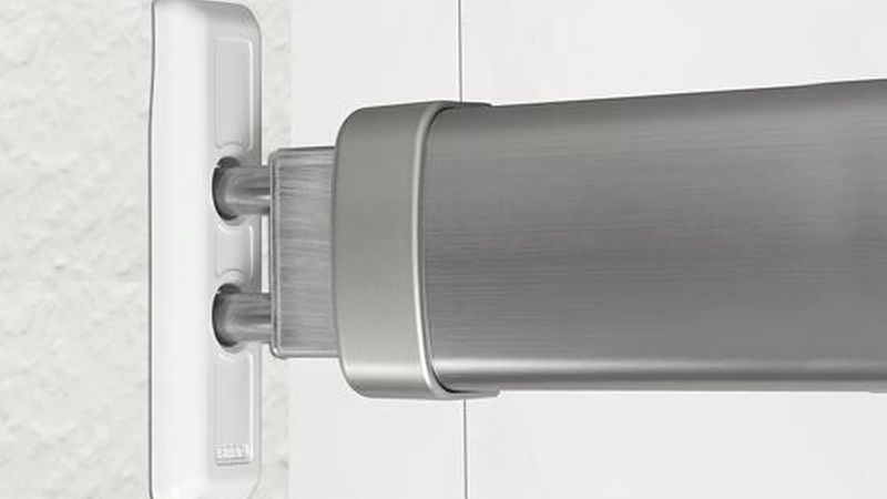 Am besten ist es, wenn die Sicherungsstifte in einen Kasten greifen, der auf in der Wand verankert ist. (Bild: Abus)