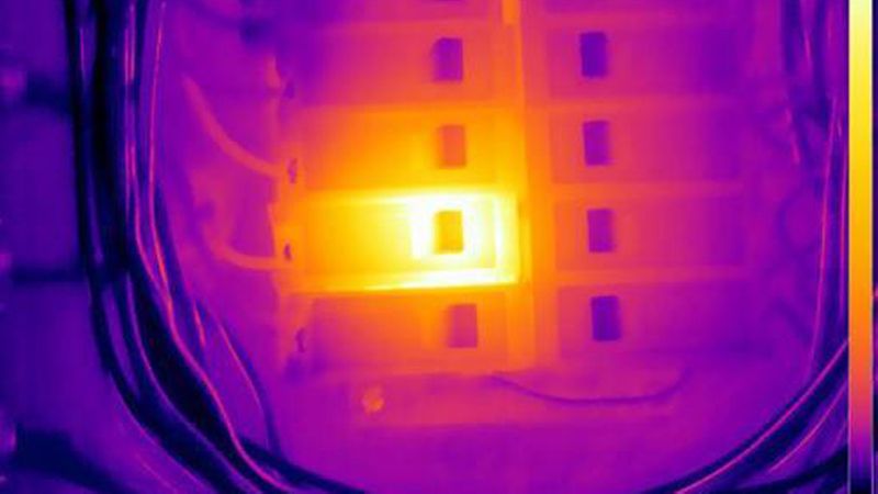 Das fokussierte Bild zeigt deutlich, welches Objekt betrachtet wird und wo es warm ist. (Bild: Flir Systems)