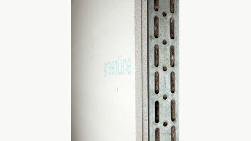 Je nach Türgröße und –gewicht muss ein statischer Nachweis geführt werden, ob ein normales U-Aussteifungsprofil ausreicht. (Bild: Fermacell)