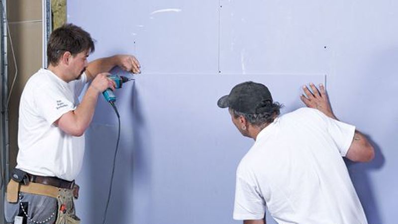 Mit einer Mehrfachbeplankung ist mit der Knauf Diamant einen Schallverbesserungsmaß von bis zu 70 dB möglich. Die Plattenstöße müssen dazu zwingend versetzt werden. (Bild: Knauf)