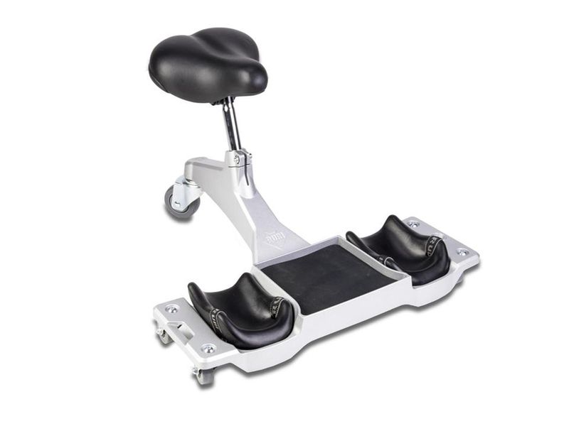 Der ergonomische Sitz „SR-1“ gehört zu den Knie-Sitzgeräten. Weitere Infos finden Sie 
    <a class="content-link" href="https://www.rubi.com/de/ergonomischer-sitz-r491" target="_blank" title="Unternehmenswebsite von Rubi Deutschland" rel="noopener">hier</a>
!