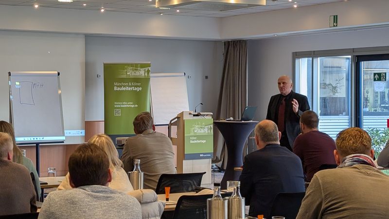 RA Goetz Michaelis über die Pflichten von Auftraggeber und Auftragnehmer bis zur Abnahme.