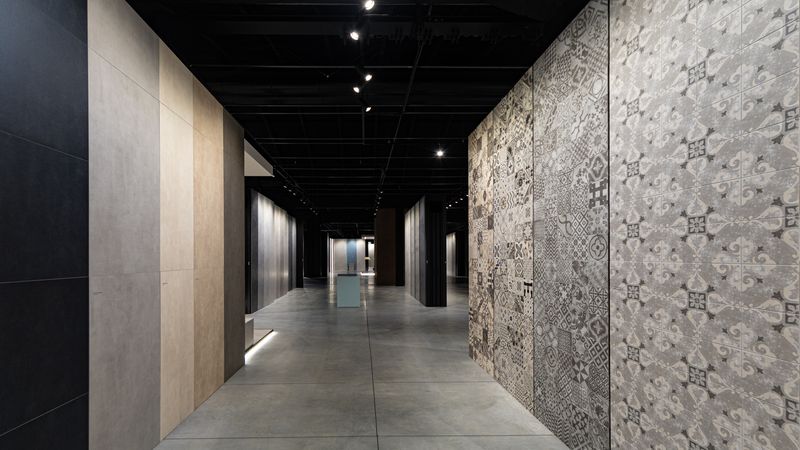 Farben, Design und das Forschen nach Lösungen bilden die Leitmotive im neuen „Creative Center“. (Quelle: Casalgrande Padana)