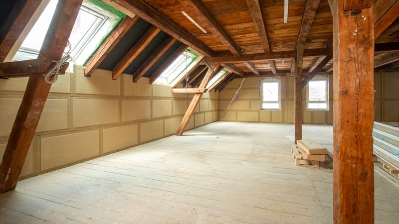 Die Außenwände des historischen Gebäudes wurden mit dem Innendämmsystem von naturbo energetisch ertüchtigt.