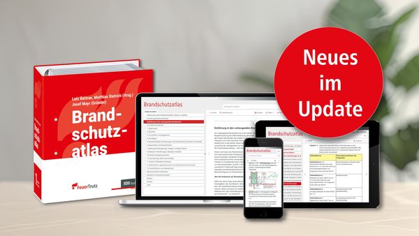 Der Brandschutzatlas ist sowohl in gedruckter Form als auch digital auf Laptop, Tablet und Smartphone verfügbar. Ein roter Kreis weist auf neue Updates hin.